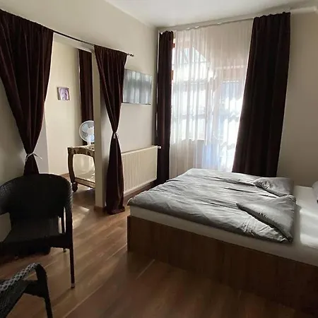 Shubu Zen Vendeghaz Pensjonat *