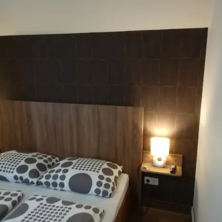 Shubu Zen Vendeghaz Pensjonat *