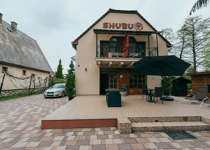 Shubu Zen Vendeghaz *